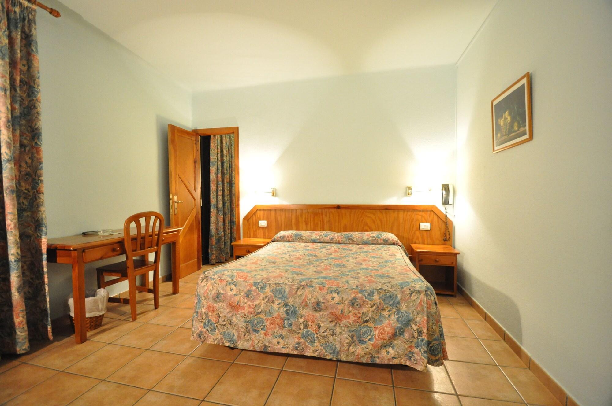 Yomo Petit Paris Encamp